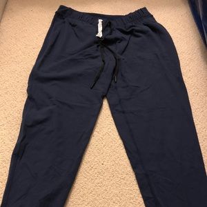 Lululemon jet crop pants